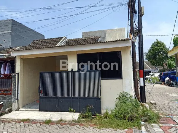 image HUNIAN DI PERUM AMERTA REGENCY (1)