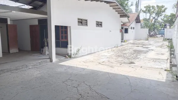 image MAJAPAHIT RUMAH BISA UNTUK KANTOR DAN GUDANG PINGGIR JALAN RAYA SEMARANG TIMUR (8)