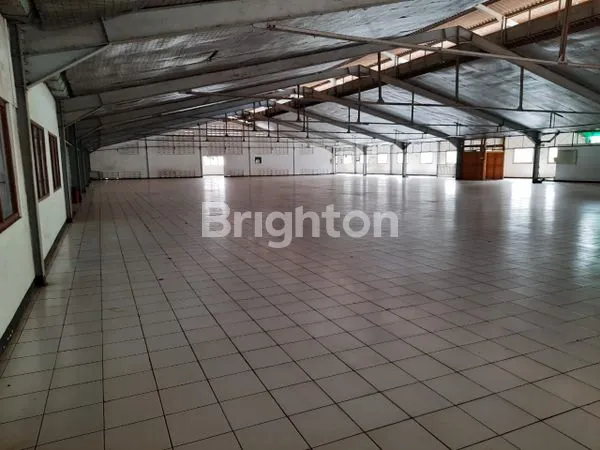 image GEDUNG LUAS LOKASI SANGAT STRATEGIS (7)