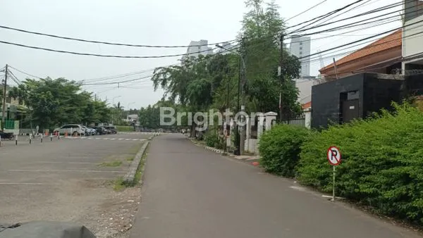 image RUMAH KARMEL BANGUNAN LAMA 1.5 LANTAI POSISI BADAN DAN BEBAS BANJIR (5)