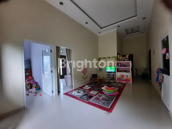 image TURUN HARGA RUMAH BAGUS LAHAN SANGAT LUAS DI LOKASI STRATEGIS (2)