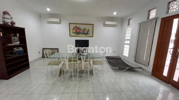 image RUMAH USAHA KH MAS MANSYUR JAKARTA PUSAT 3 LANTAI (3)