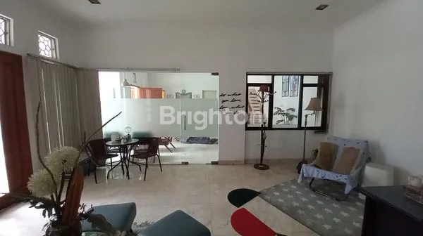 image RUMAH USAHA KH MAS MANSYUR JAKARTA PUSAT 3 LANTAI (8)