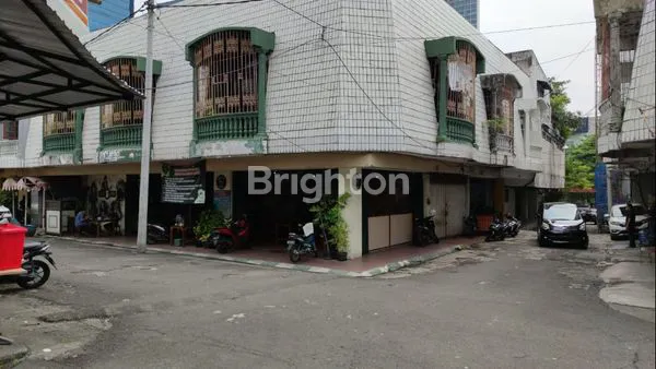 image RUKO DARMO PARK MAYJEN SUNGKONO LOKASI STRATEGIS PUSAT BISNIS (1)