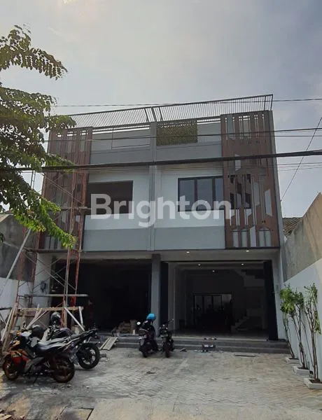 image RUKO BARU MINIMALIS ADA HALAMAN BELAKANG AREA RAMAI  (1)