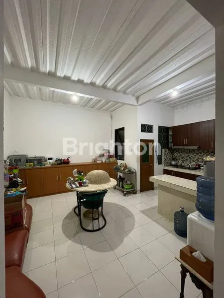 image RUMAH DI REGENSI MELATI MAS, RAPI, SIAP HUNI, BSD, 2 MENIT DARI TOL JELUPANG (2)