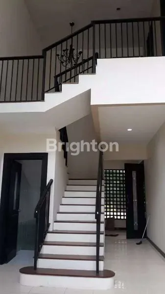 image RUMAH DI BABATAN PRATAMA (2)