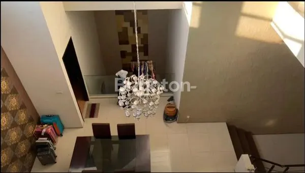 image RUMAH MEWAH FURNISHED 2 LANTAI SIAP HUNI (4)