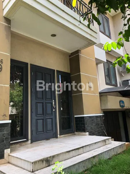 image RUMAH PURI KENCANA HOOK 2 LANTAI SEMI FURNISH DAN BEBAS BANJIR (8)