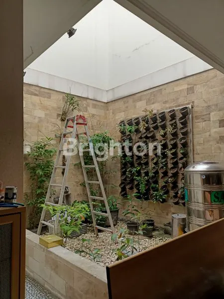 image HARGA GLOSOR 3 LANTAI RUMAH KANTOR SIAP HUNI (3)