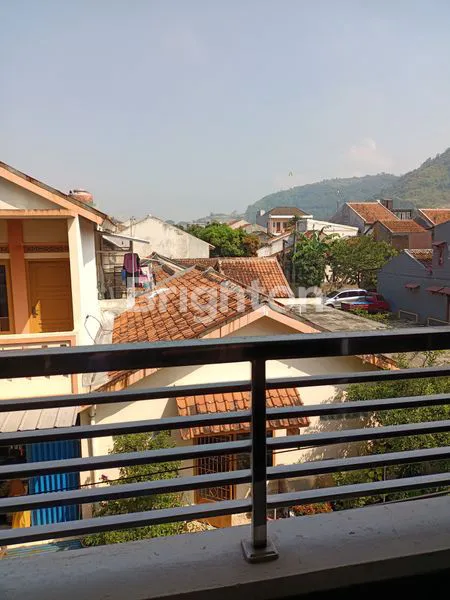 image HARGA GLOSOR 3 LANTAI RUMAH KANTOR SIAP HUNI (7)