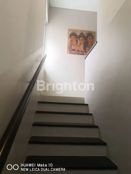 image RUMAH FULL FURNISHED DI KAHURIPAN PARK SIDOARJO (2)