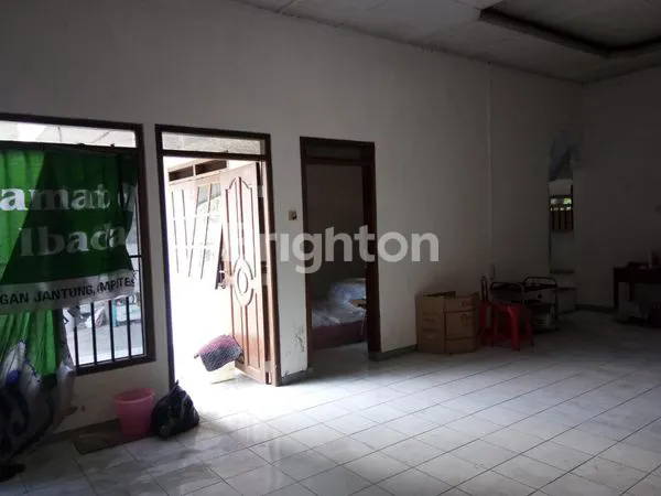 image RUMAH DILOKASI STRATEGIS, BISA UNTUK KANTOR/GUDANG, UNGARAN BARAT- SEMARANG (2)