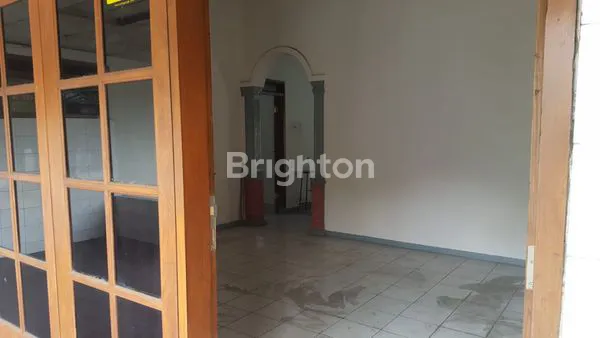 image RUMAH DILOKASI STRATEGIS, BISA UNTUK KANTOR/GUDANG, UNGARAN BARAT- SEMARANG (4)