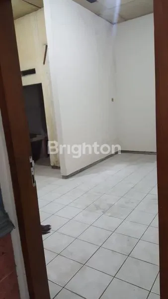 image RUMAH DILOKASI STRATEGIS, BISA UNTUK KANTOR/GUDANG, UNGARAN BARAT- SEMARANG (5)