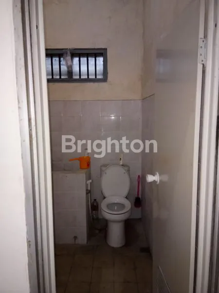 image RUMAH DILOKASI STRATEGIS, BISA UNTUK KANTOR/GUDANG, UNGARAN BARAT- SEMARANG (7)