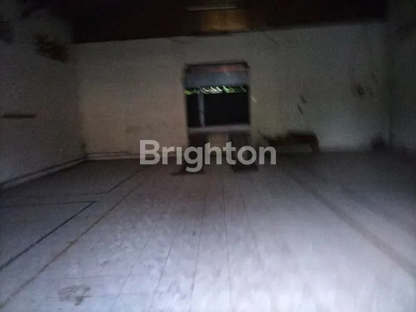 image GUDANG DEKAT RS DR OEN SOLO BARU (4)