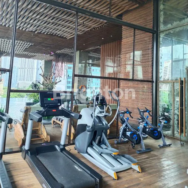 image APARTMENT SUDIRMAN SUITES  2 BR CORNER UNFURNISHED. (8)