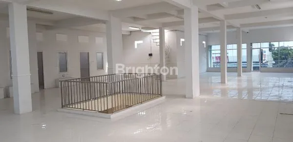 image RUKO BARU 3 LANTAI PUSAT KOTA TANAH GENTONG (6)