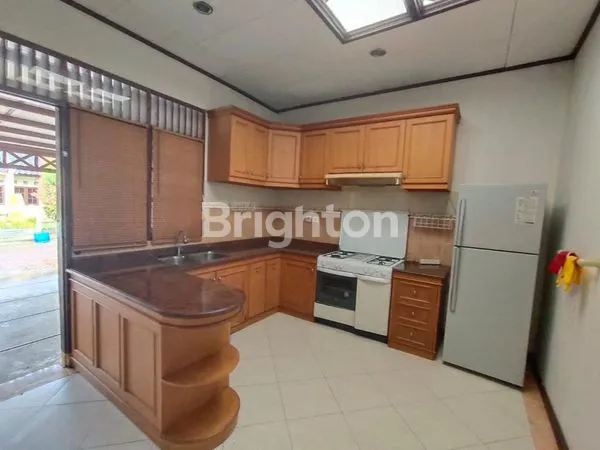 image RUMAH FULL FURNITURE DI PERUMAHAN ELITE (6)