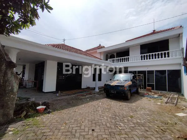 image RUMAH LUAS 7 KAMAR KOTA KEDIRI (2)