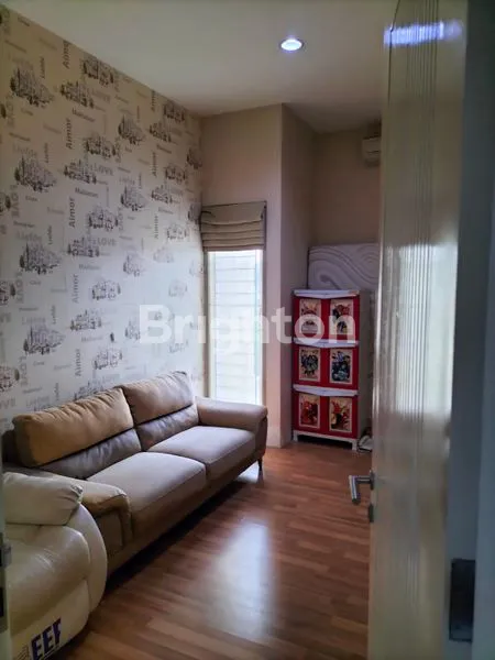 image RUMAH CANTIK MINIMALIS SIAP HUNI 2 LANTAI FULL FURNISHED DI NIRWANA EKSEKUTIF (6)