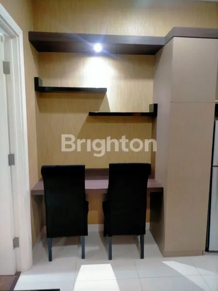 image APARTEMEN TRILLIUM MEWAH FULL FURNISH VIEW PLAZA (4)