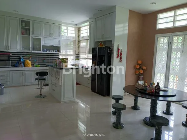 image RUMAH MEWAH ROYAL SUMATERA MEDAN TUNTUNGAN (7)