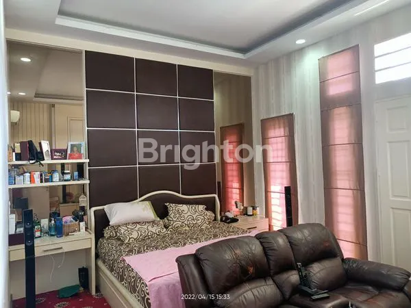 image RUMAH MEWAH ROYAL SUMATERA MEDAN TUNTUNGAN (3)