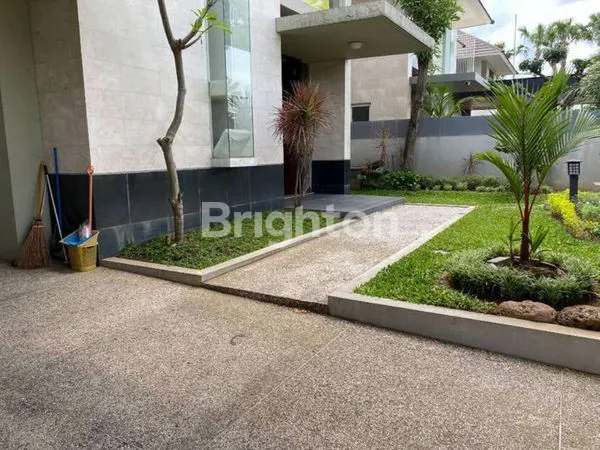 image RUMAH MEWAH ROYAL RESIDENCE (2)