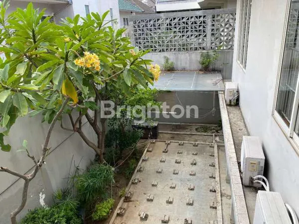 image RUMAH MEWAH ROYAL RESIDENCE (18)