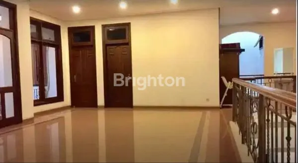 image RUMAH DHARMAHUSADA INDAH SELATAN (4)