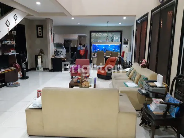 image RUMAH REGENCY 21 HOOKBUTUH JUAL CEPAT  DEKAT PERUMAHAN ARAYA , KERTAJAYA INDAH (2)