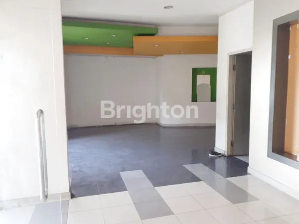 image PAMULARSIH RUMAH BESAR COCOK UNTUK KANTOR STRATEGIS JALAN RAYA SEMARANG BARAT (6)