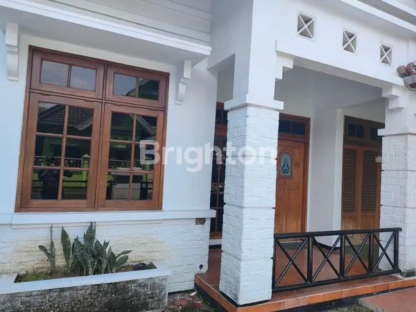 image RUMAH 1 SETENGAH LANTAI SIAP HUNI PERUMAHAN PONDOK MUTIARA SIDOARJO (2)