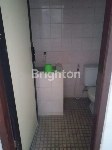 image RUMAH 1 SETENGAH LANTAI SIAP HUNI PERUMAHAN PONDOK MUTIARA SIDOARJO (10)