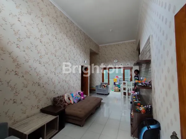 image RUMAH HUNI MODEL MINIMALIS LOKASI STRATEGIS DI PERUMAHAN MOJOROTO INDAH, KOTA KEDIRI (4)