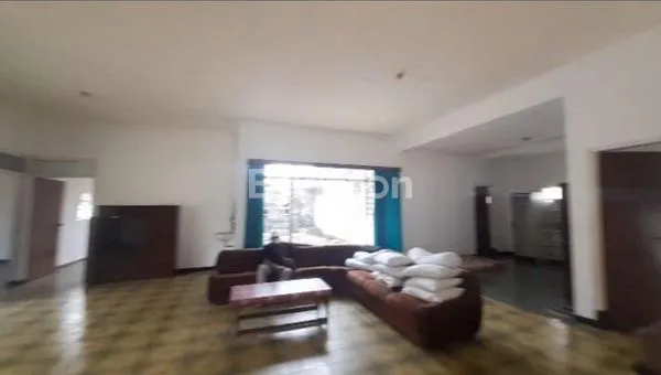 image RUMAH VILLA 2000M PUSAT KOTA BATU (4)