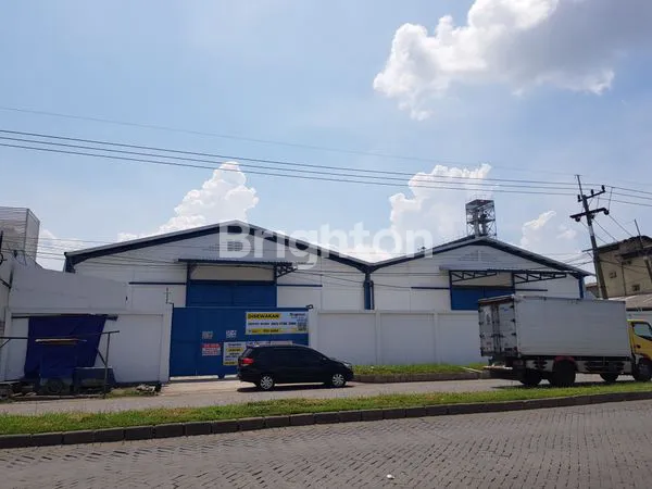 image GUDANG BARU GRESSMARGOMULYO (2)