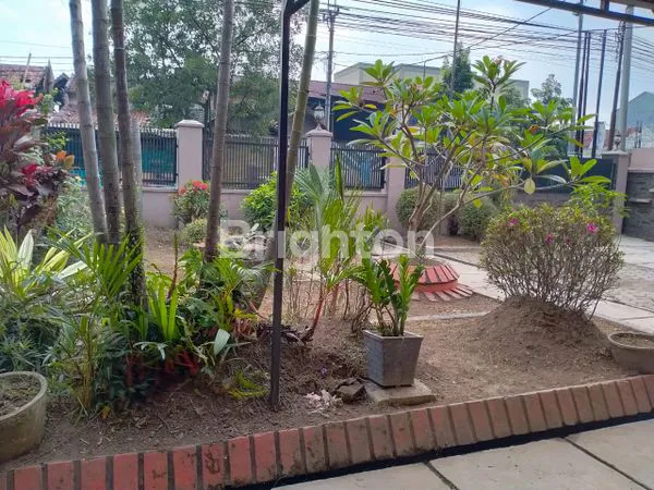 image RUMAH LUAS DI JALAN RAYA PROPINSI COCOK UNTUK GUDANG (7)