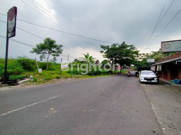 TANAH 2,2 HEKTAR UNTUK PERUMAHAN DI PACET MOJOKERTO, DEKAT PERMANDIAN AIR PANAS, WATERPARK, SPBU DAN PASAR TRADISIONAL