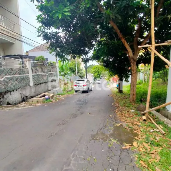 image RUMAH MEWAH SIAP HUNI DI BUKIT SARI SEMARANG SELATAN (5)