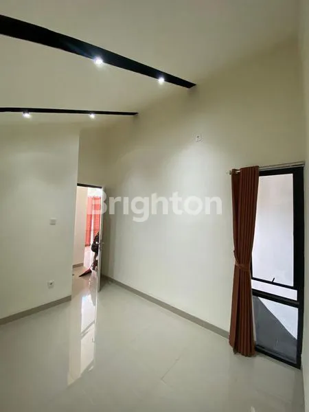 image RUMAH CLUSTER DI POSISI HOOK  DI BEKASI TIMUR (8)