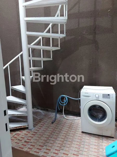 image RUMAH 2LANTAI RUNGKUT ROYAL PARK GUNUNG ANYAR AKSES MERR TOLL BANDARA SURABAYA (3)