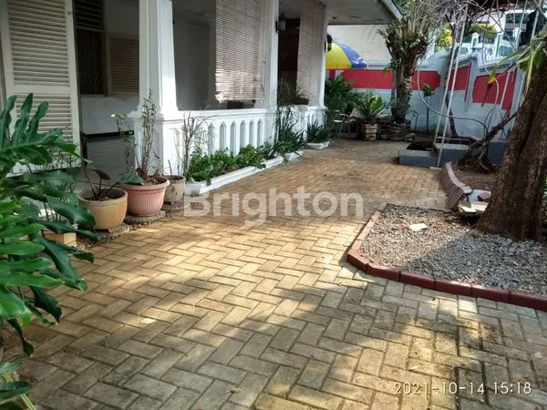 image RUMAH KLASIK TENGAH KOTA CINDE BARAT JOMBLANG CANDISARI SEMARANG DEKAT JAVA MALL (3)