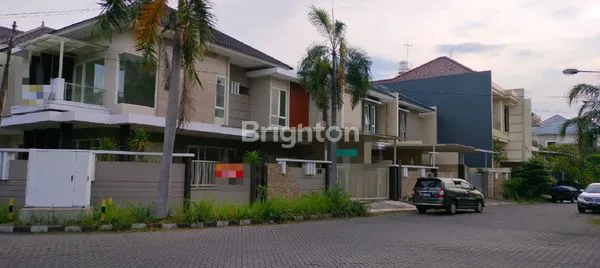 image RUMAH MEWAH SIAP HUNI BOULEVARD DI ARAYA (1)