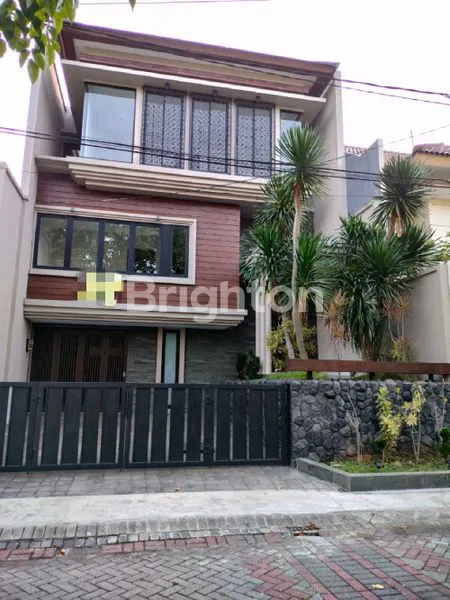 image RUMAH BARU DI ARAYA MODERN CLASIC STYLE 3 LT. SPLIT LEVEL (1)