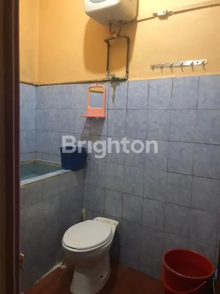 image DI JUAL RUMAH HOKKY BUAT INVERSTASI DI PUSAT KOTA BATAM.AREA COCOK BUAT BANGUN ULANG BUAT RUKO BISNIS DI PUSAT KOTA (2)