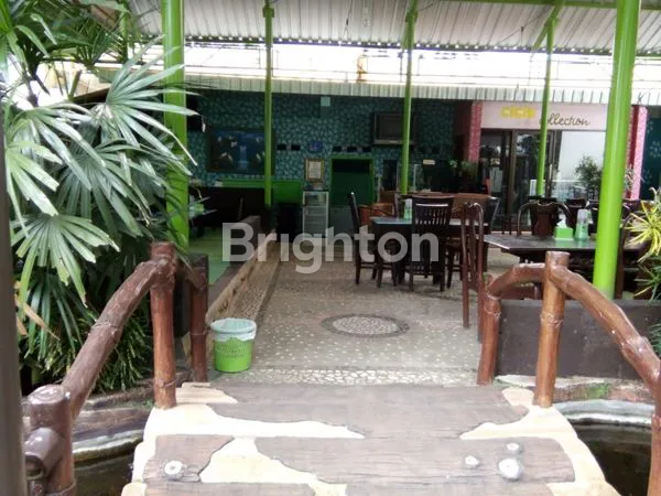 image RUMAH  + CAFE BESERTA PERABOT SIAP UNTUK OPERASIONAL DS PALAAN KEC NGUJUM MALANG (3)