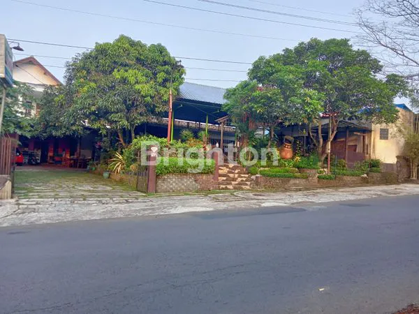 image RUMAH  + CAFE BESERTA PERABOT SIAP UNTUK OPERASIONAL DS PALAAN KEC NGUJUM MALANG (6)